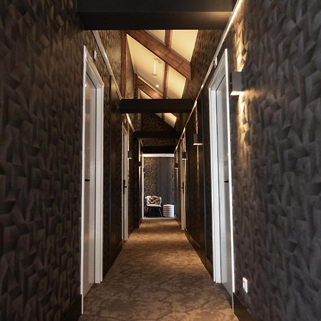 Hotel Twenty-Three Amsterdam Airport โฮฟด์ดอร์ป ภายนอก รูปภาพ