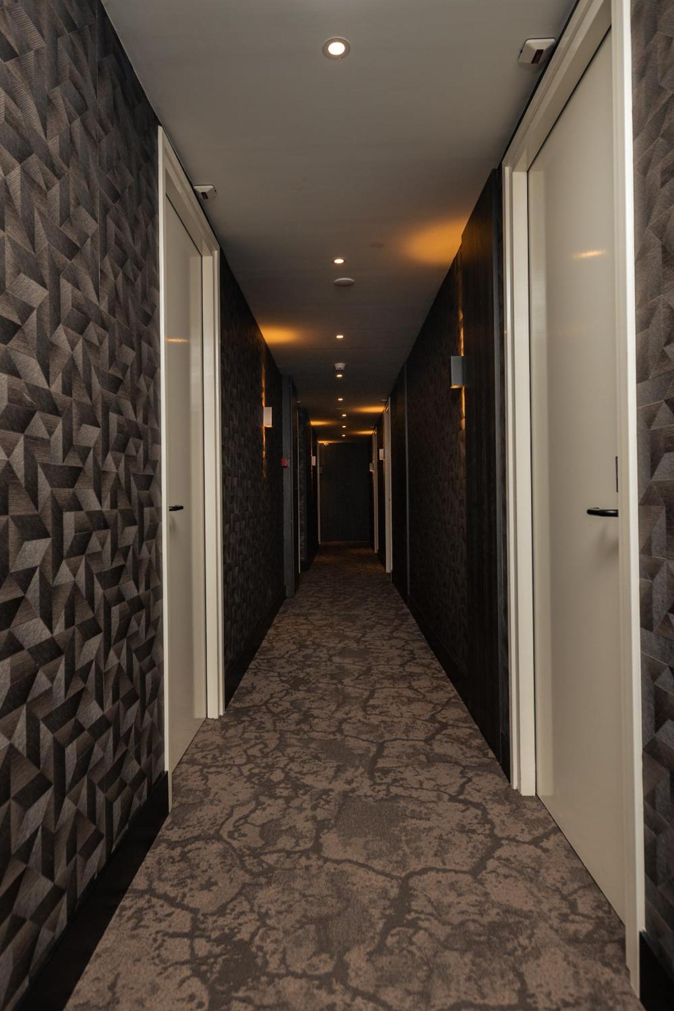 Hotel Twenty-Three Amsterdam Airport โฮฟด์ดอร์ป ภายนอก รูปภาพ