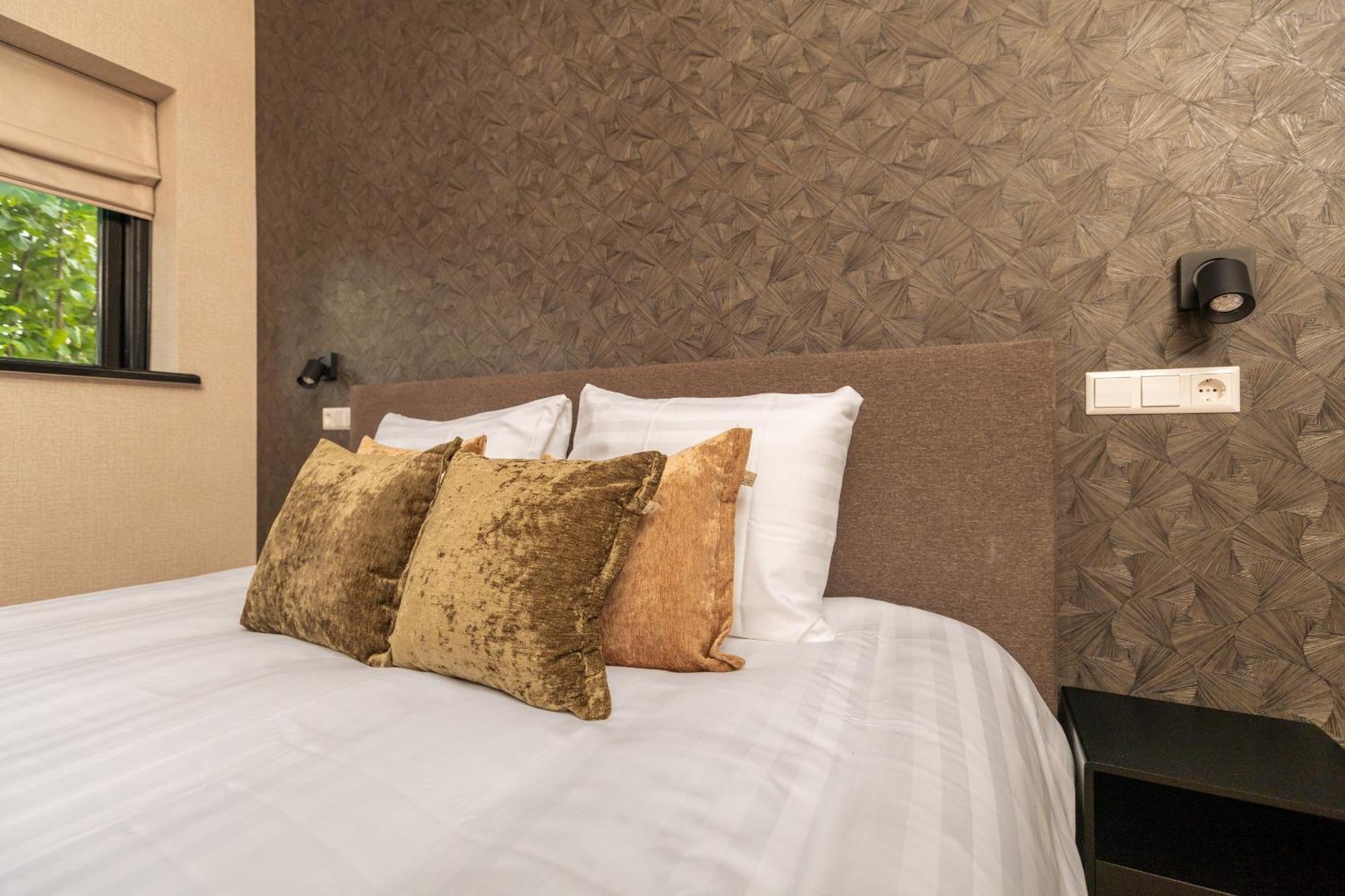Hotel Twenty-Three Amsterdam Airport โฮฟด์ดอร์ป ภายนอก รูปภาพ