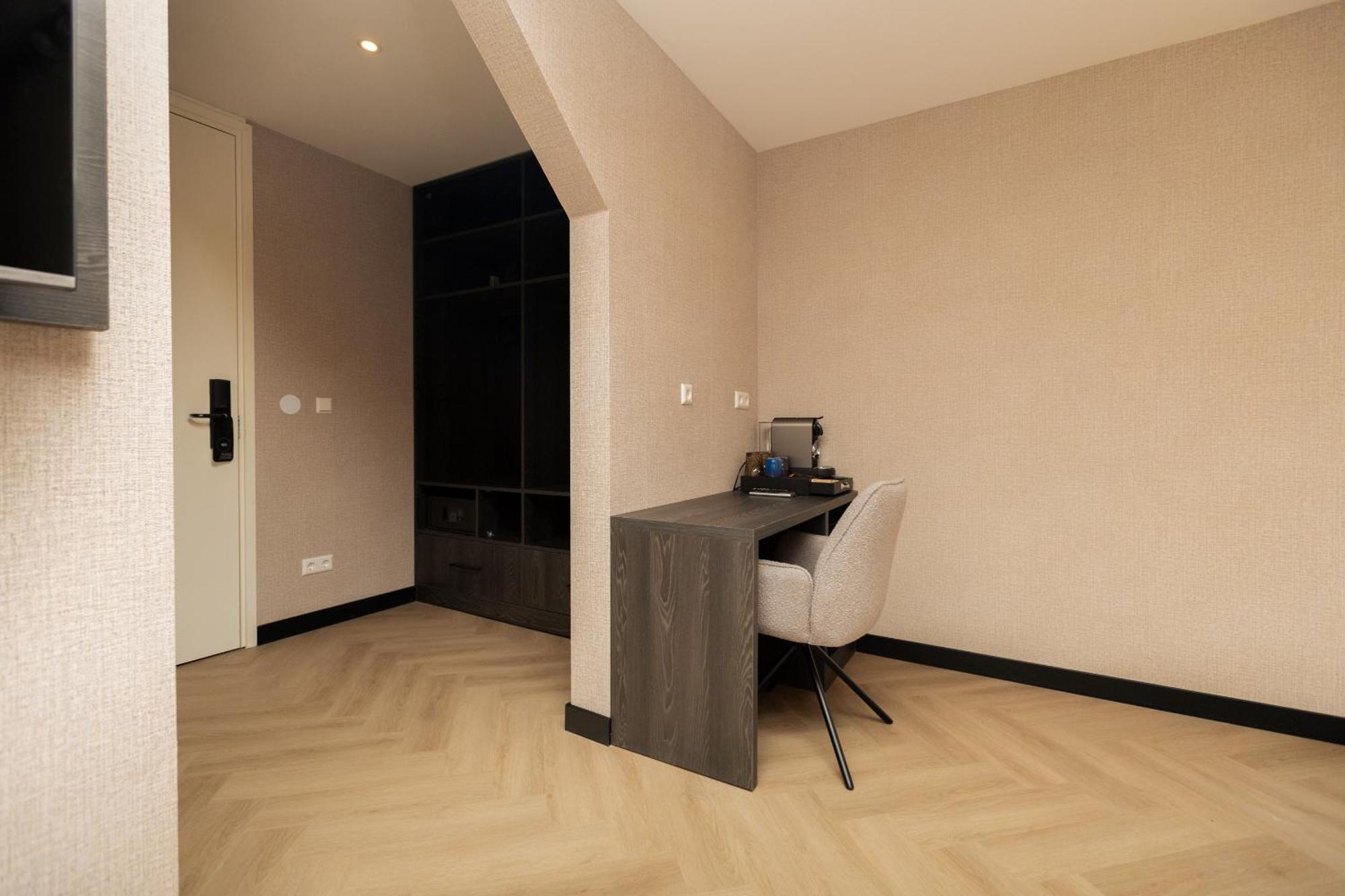 Hotel Twenty-Three Amsterdam Airport โฮฟด์ดอร์ป ภายนอก รูปภาพ