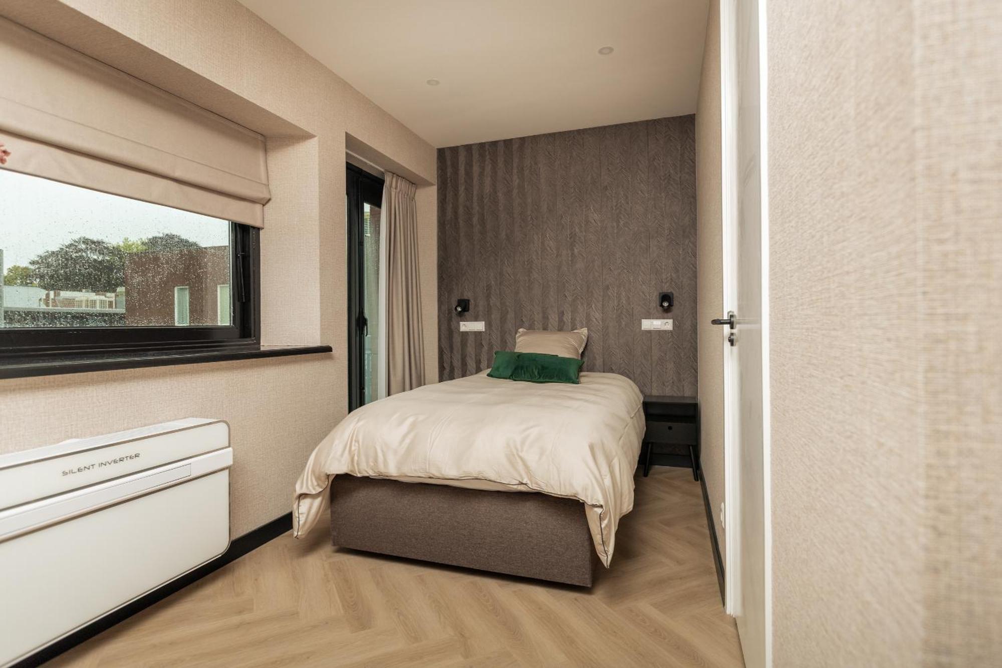 Hotel Twenty-Three Amsterdam Airport โฮฟด์ดอร์ป ภายนอก รูปภาพ