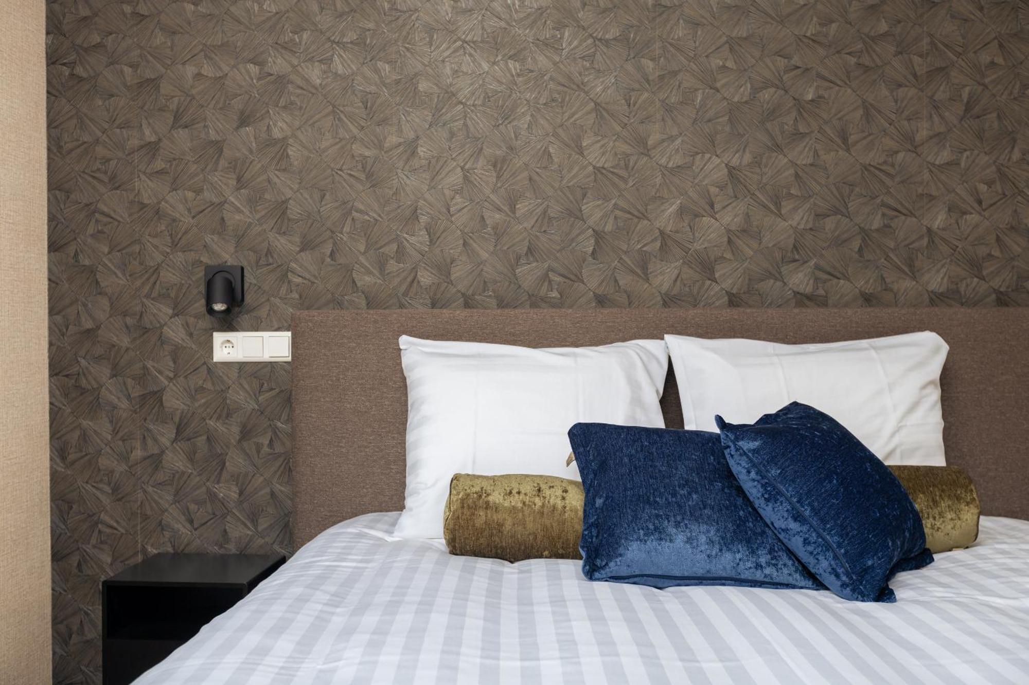 Hotel Twenty-Three Amsterdam Airport โฮฟด์ดอร์ป ภายนอก รูปภาพ