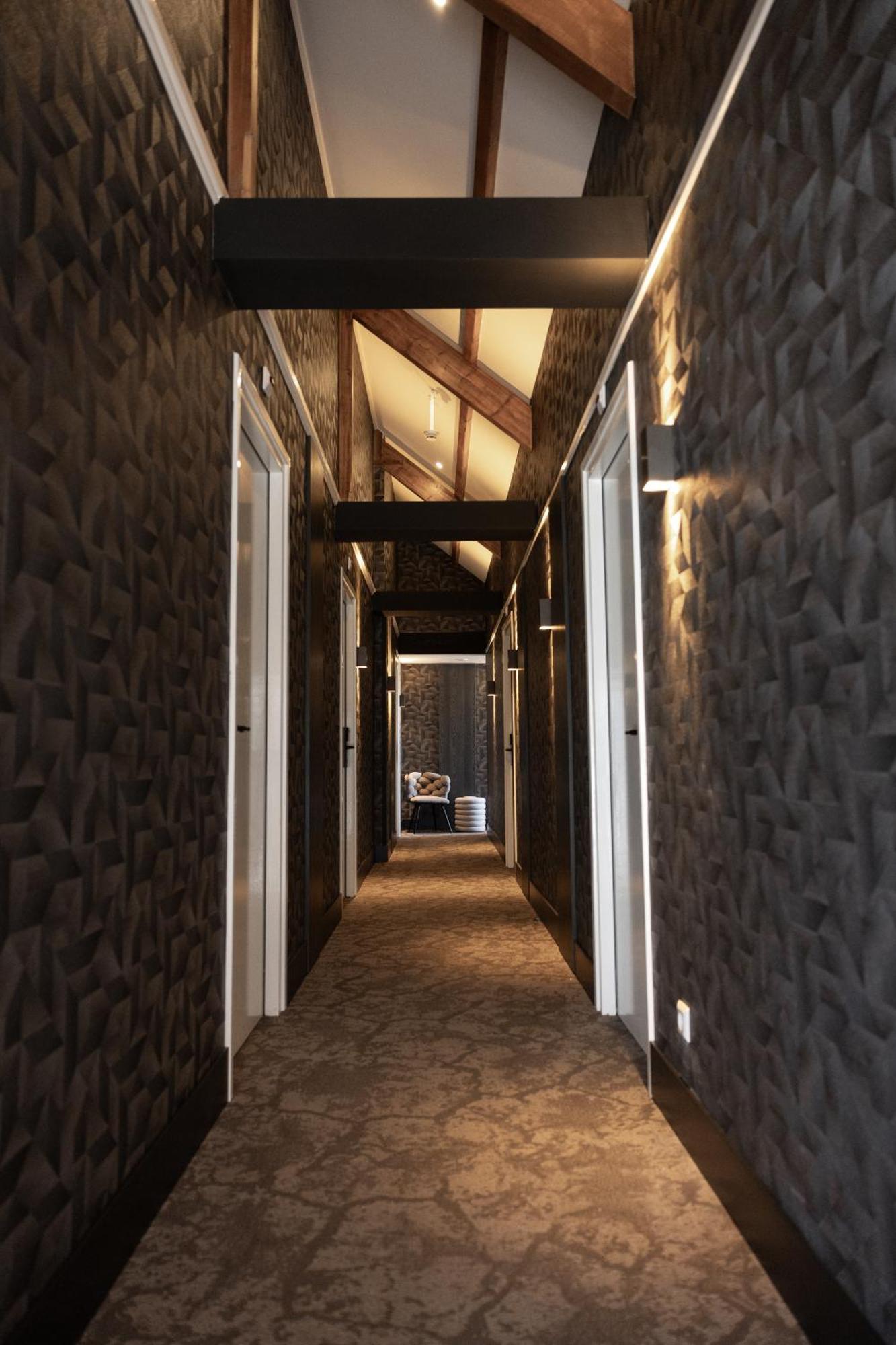 Hotel Twenty-Three Amsterdam Airport โฮฟด์ดอร์ป ภายนอก รูปภาพ