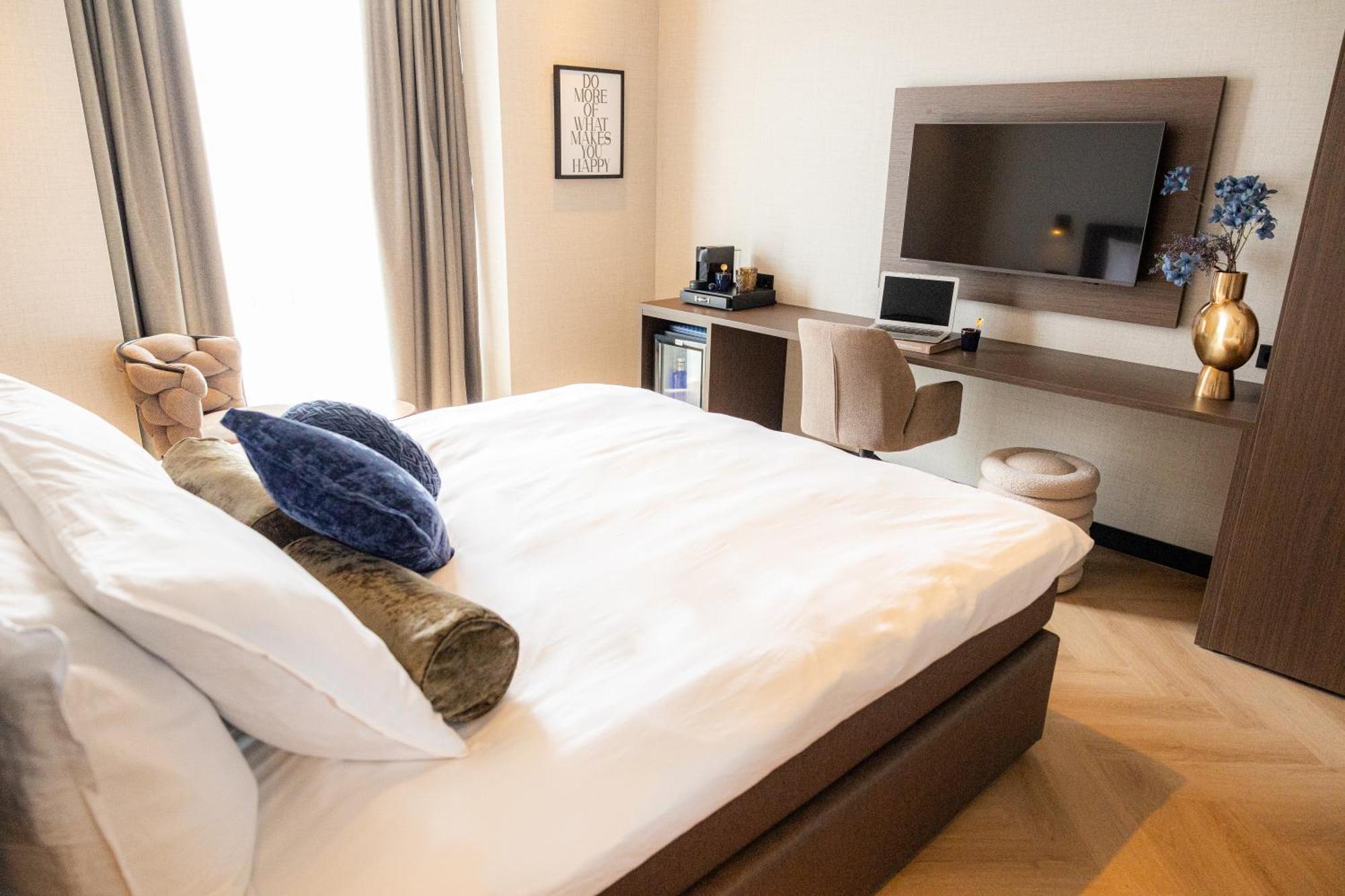 Hotel Twenty-Three Amsterdam Airport โฮฟด์ดอร์ป ภายนอก รูปภาพ