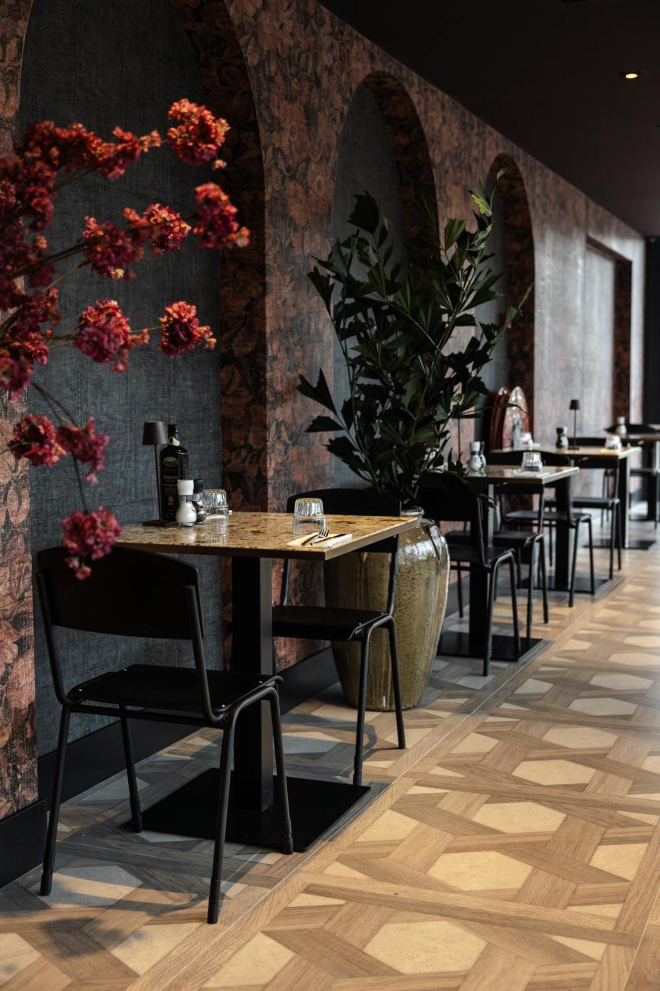 Hotel Twenty-Three Amsterdam Airport โฮฟด์ดอร์ป ภายนอก รูปภาพ